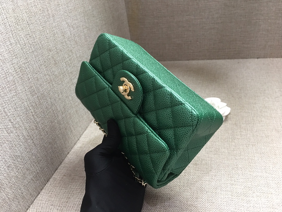 Small Classic Flap Caviar Bag A01116 Green/Gold